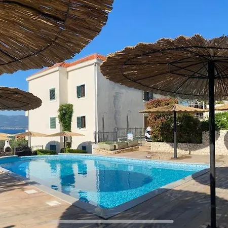 Lejlighed Salena With Pool *